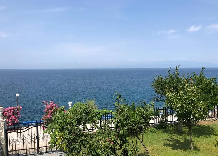 Mandola * Skála Marión